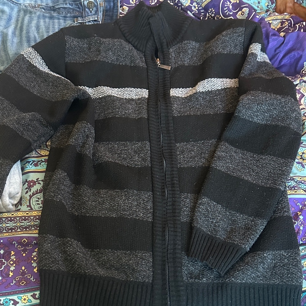 Men's Classic Black and Gray Zip-Up Sweater